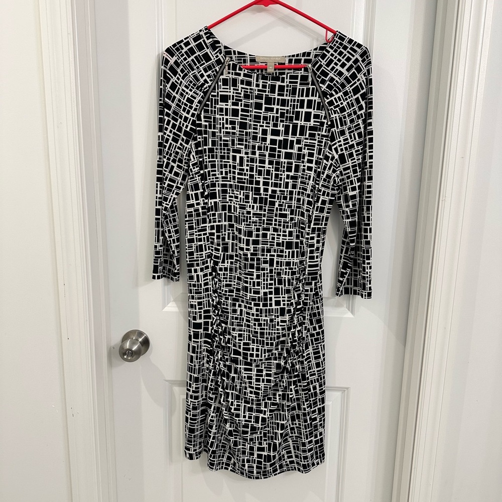 Banana Republic Geometric Black and White Long Sleeve Dress
